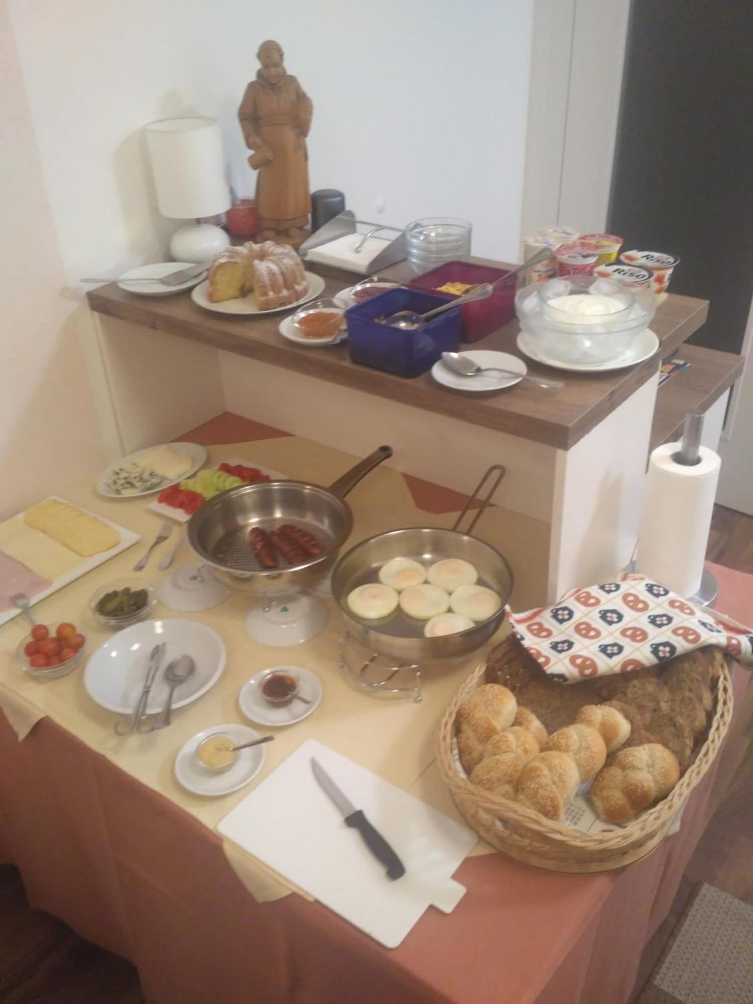 Gonda Apartments Χράντεκ Κράλοβε Εξωτερικό φωτογραφία