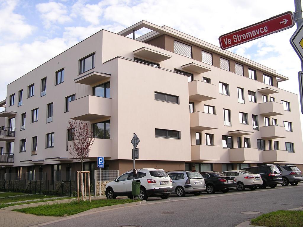 Gonda Apartments Χράντεκ Κράλοβε Εξωτερικό φωτογραφία